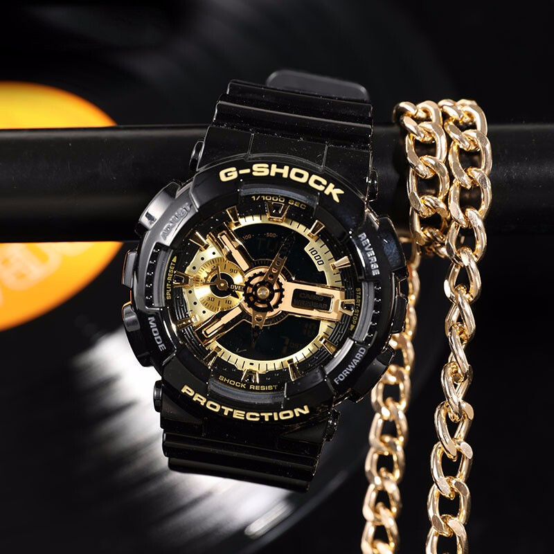 卡西欧G-SHOCK 黑武士黑金运动手表（GA-110GB-1A）